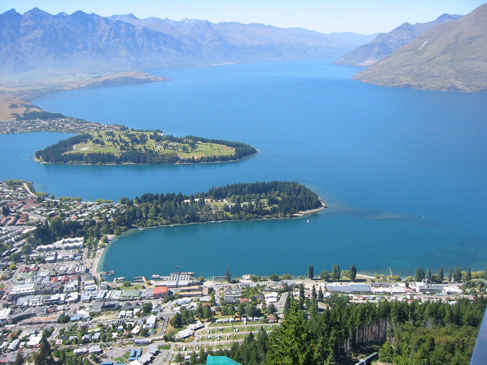 Mountains and Lake Wakatipu near Queenstown, New Zealand